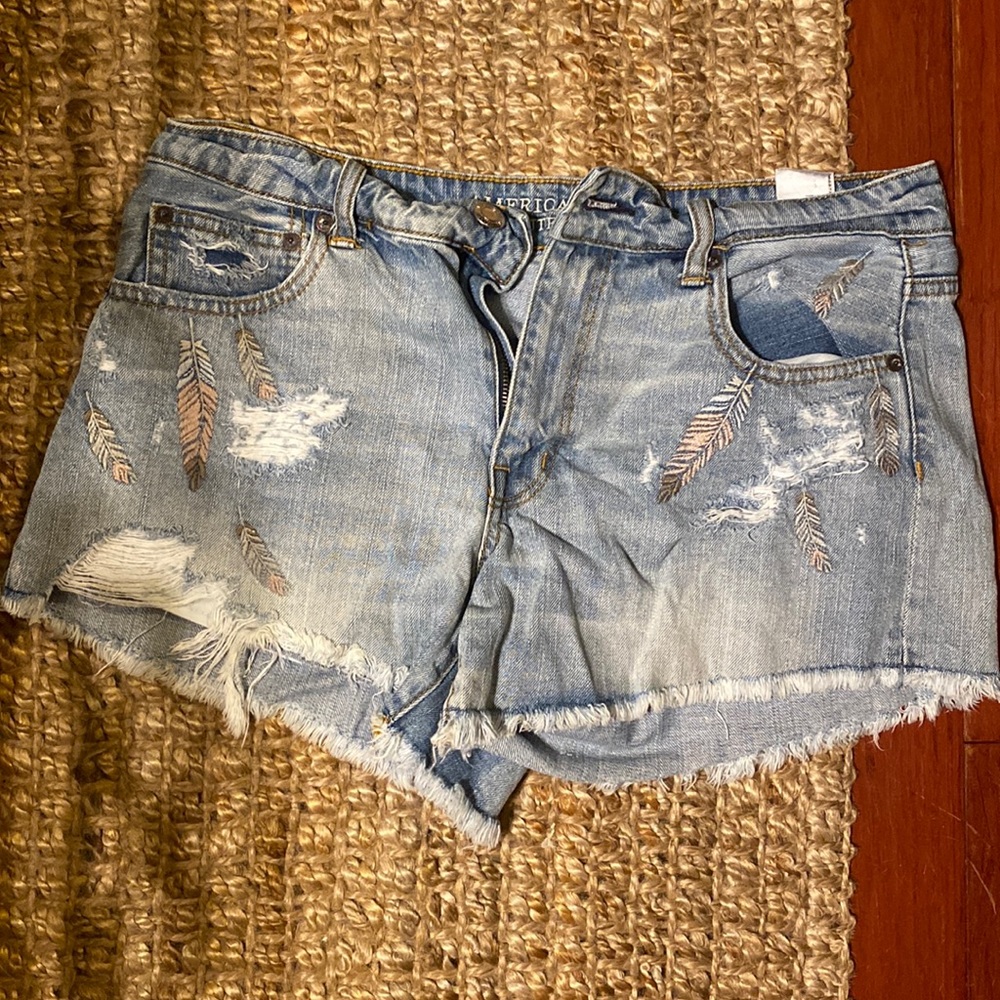 American Eagle shorts embroidered 12